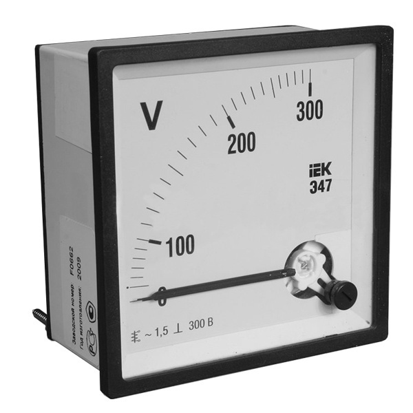 Вольтметр аналоговый Э47 300В класс точности 1,5 96х96мм IEK
