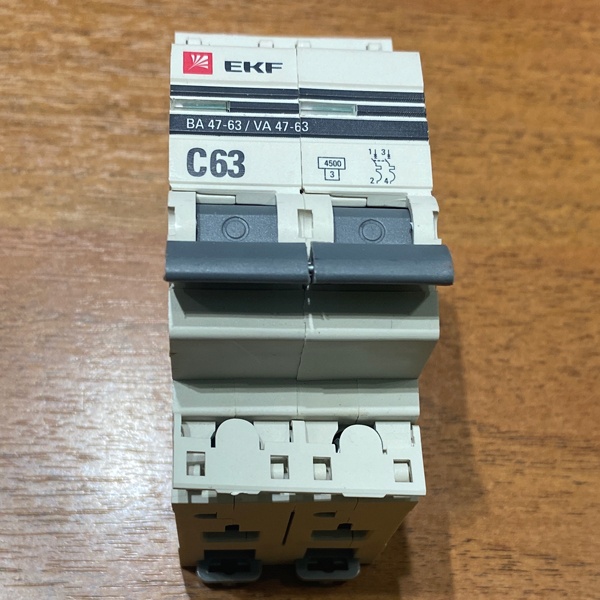 Двухполюсный автомат ЭКФ PROxima ВА47-63, номинальный ток 63 Ампера, с характеристикой С