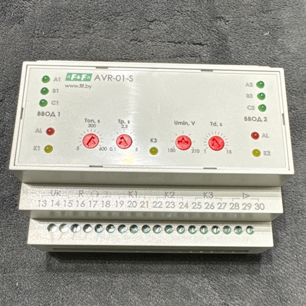 Устройство управления резервным питанием AVR-01-S для работы в составе блоков АВР 2.1