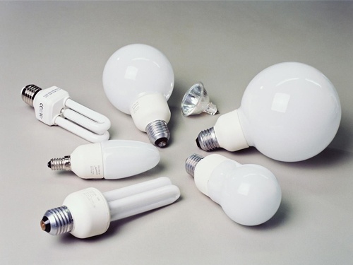 Энергосберегающие лампы: оправданы ли затраты на них?