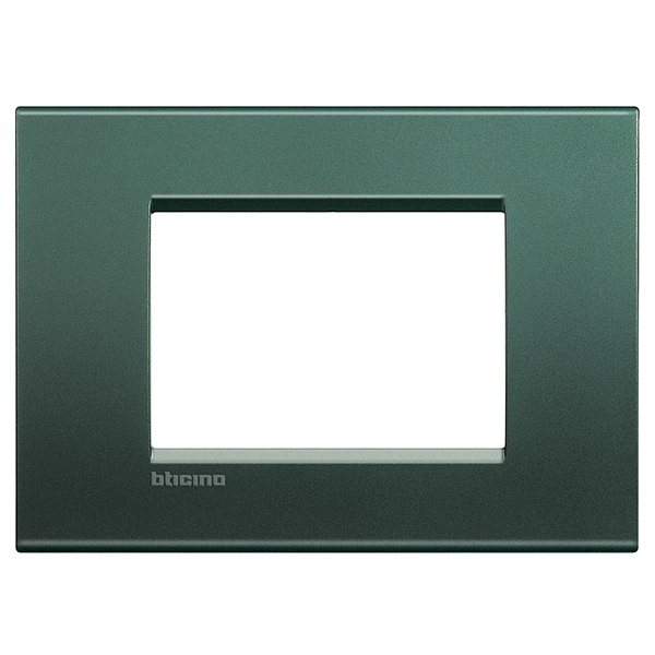 Рамка прямоугольная LivingLight 3 модуля, цвет Зеленый шелк Bticino