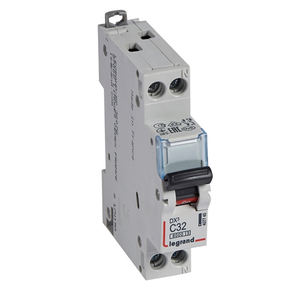 Автоматический выключатель Legrand DX3 1П+Н C32A 6/10kA 1 модуль (автомат) (автомат электрический)