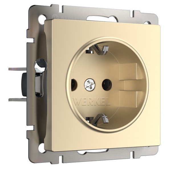 Розетка с заземлением и шторками Werkel шампань