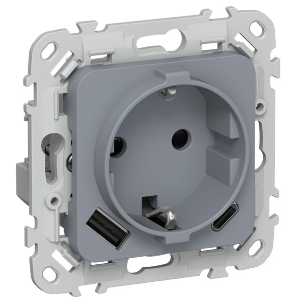 Розетка с зарядкой 2Р+Е со шторками ИЭК FLITE РСЮшс11-0-ФлМ 16А с USB AC 20Вт маренго