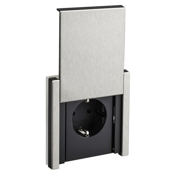 Розетка с заземлением ИЭК FORTE&PIANO FP721M 16А шторки крышка винтовой зажим IP44 металл никель