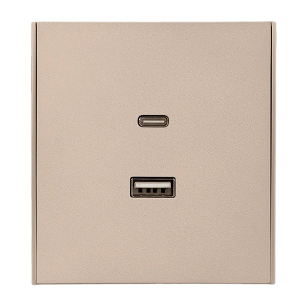 Зарядка Kranz Miele Strong USB A+С 3А с функцией быстрой зарядки с рамкой шелк