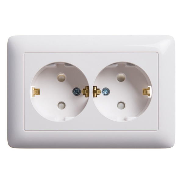Розетка двойная встраиваемая SE ХИТ 16А 250В с заземлением шторки белая