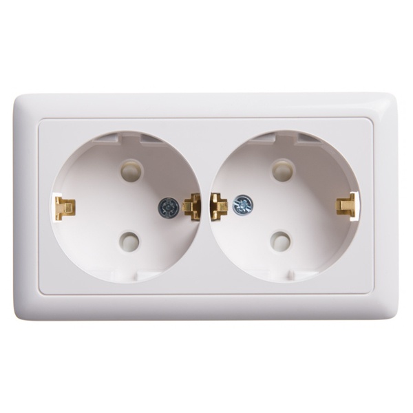 Накладная двойная розетка SE ХИТ 16А 250В с заземлением со шторками 16А 250В белая