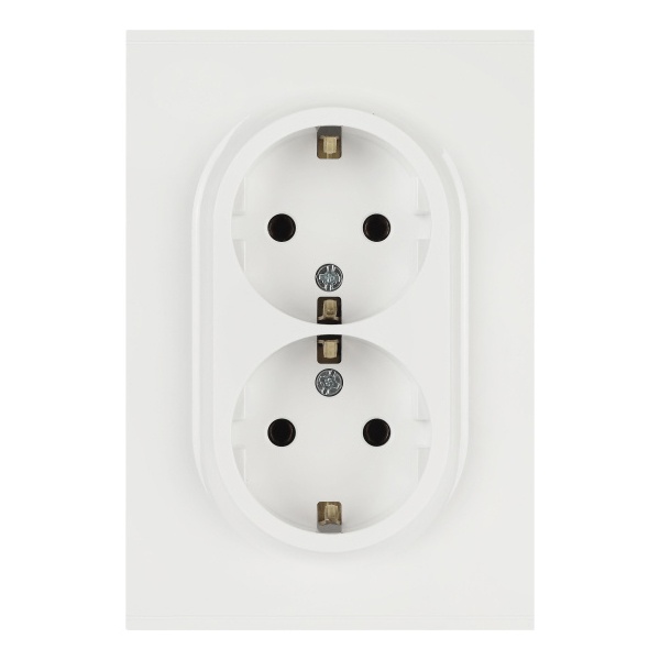 Розетка 2-я с заземлением в сборе ЭРА Arktik 16-2105-08 2X2P+E Schuko со шторками 16А-250В белый мат