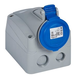 Розетка накладная Legrand P17 32А 2К+З 230В IP44