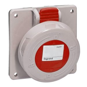 Розетка встраиваемая угловая Legrand P17 32А 3К+H+З 380В IP67