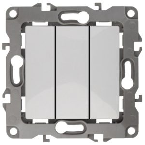 Выключатель тройной ЭРА 10АХ-250В IP20 12, белый 12-1107-01