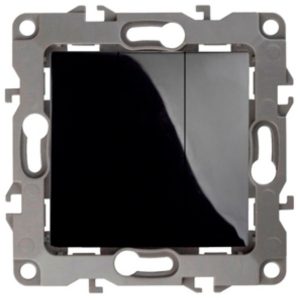 Выключатель тройной ЭРА 10АХ-250В IP20 12, черный 12-1107-06