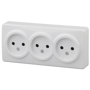 Накладная розетка ЭРА Эксперт 3х2P 16A-250В IP20 белый 11-2207-01