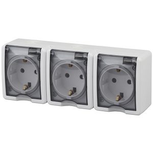 Розетка ЭРА Эксперт 3х2П+3 16A-250В открытой установки IP54 белый 11-2405-01