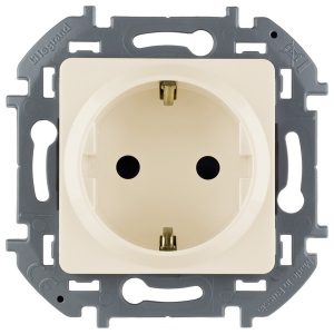 Розетка с/з 220В со шторками Legrand Inspiria слоновая кость (бежевый)