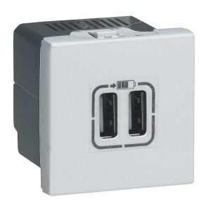 Розетка 2хUSB для зарядки Legrand Mosaic -2М А+А белый New