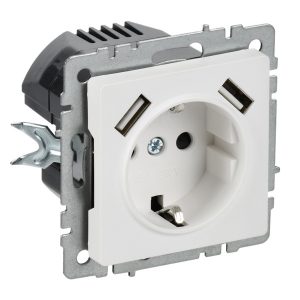 Зарядка ИЭК BRITE розетка 2Р+Е со шторками 16А с USB A+A 3,1А арктический белый (РЮш10-2-БрАБ)