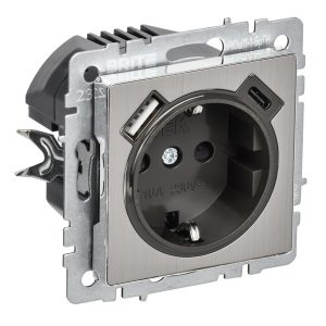 Зарядка ИЭК BRITE розетка 2Р+Е со шторками 16А с USB A+С 3,1А металл хром/никель (РЮш11-1-БрГН)