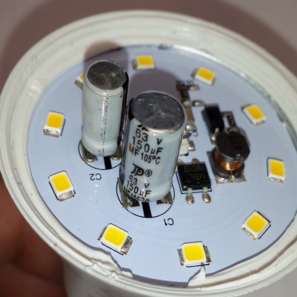 Низковольтная лампочка грушевидной формы Фотон, мощностью 11 Ватт, с цоколем E27, нейтральный белый свет