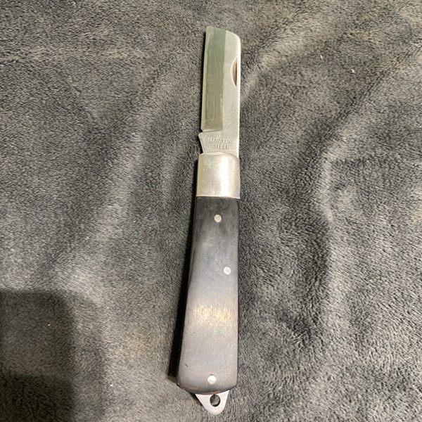 Монтажный складной нож НМ-01 КВТ