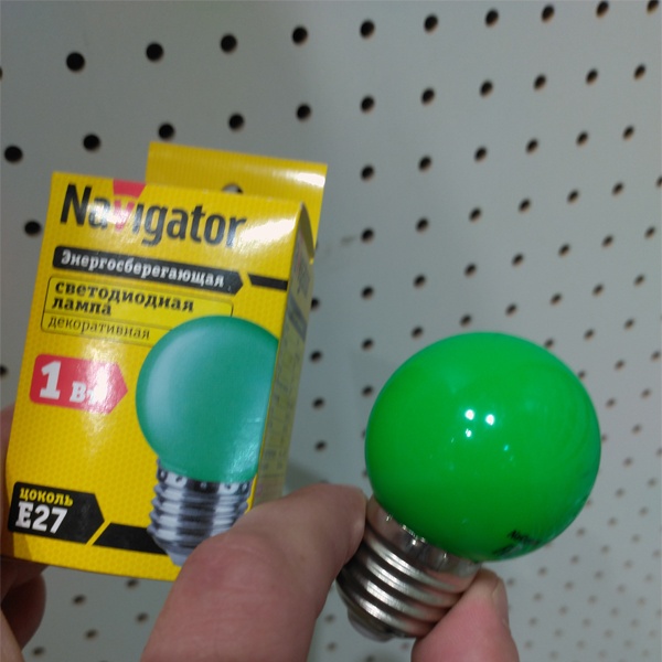 Светодиодная энергосберегающая лампочка для декоративного освещения, мощностью 1 Ватт, с цоколем E27, цвет колбы зеленый