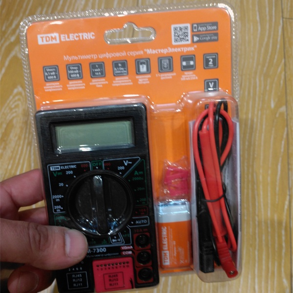 Компактный электроизмерительный прибор с цифровым индикатором М-7300, функции тестирования сетевого кабеля