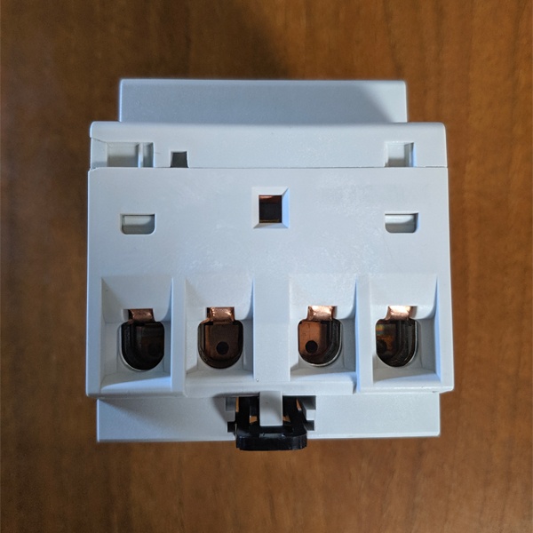 Трехмодульный контактор ESB40-22N-06, 40А, 230В, AC/DC, 2 нормально открытых + 2 нормально закрытых контакта