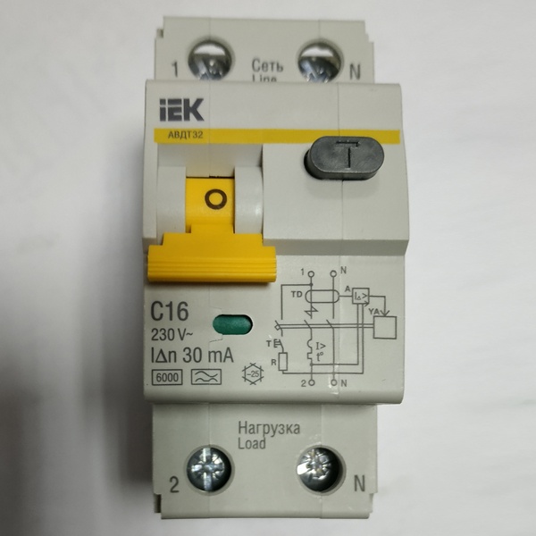 Выключатель дифференциального тока автоматический ИЕК АВДТ32 16А 30мА