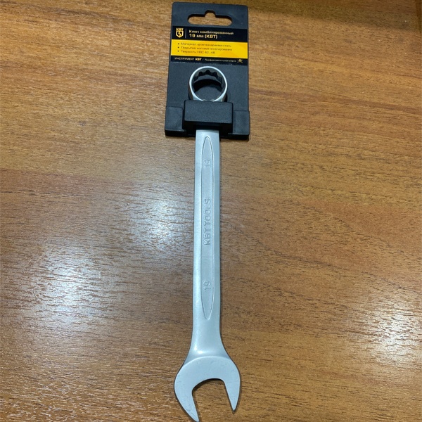Ключ рожковый, накидной КВТ для монтажа резьбовых соединений, размером 19 мм