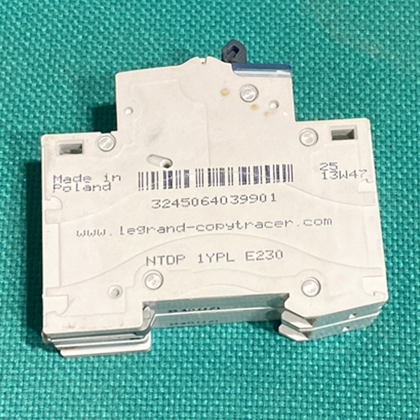 Модульный автоматические выключатели TX3 6000 - 6кА - тип характеристики B, 2 модуля, 40А, 230/400В~ Legrand