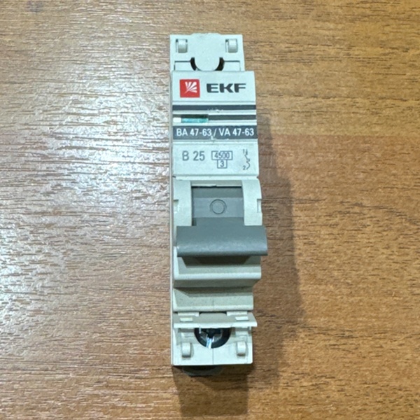 Однополюсный автомат ЕКФ с характеристикой B