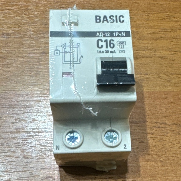 Двухполюсный дифференциальный автоматический выключатель АД-12 ЭКФ Basic, номинальный ток 16 Ампер, ток утечки 30 мА, с характеристикой C, тип AC