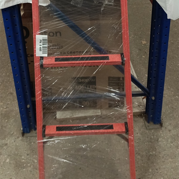 Стеклопластиковая диэлектрическая лестница высотой 1,8 метра, 4 ступеньки, ТДМ