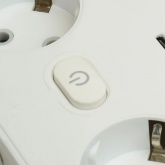 Удлинитель Stekker Home plus HM09-66-02 6х2P+E 10A 2500Вт 4USB A+2C 5V 2,4A 3x1мм2 2.5 м белый