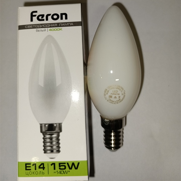 Энергосберегающая LED лампочка свеча с нитевидными светодиодами, мощностью 15 Ватт, с цоколем E14, нейтральный белый свет, матовая колба