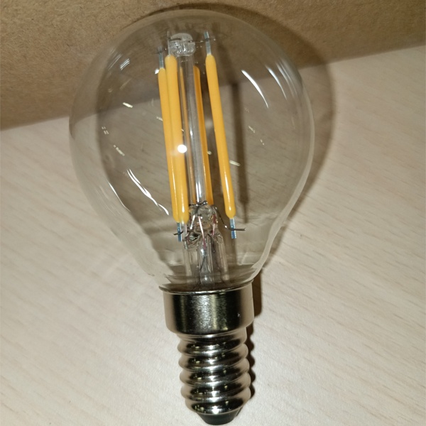 Филаментная светодиодная лампа Осрам LED P Retrofit CLAS P 40 4W/827 470lm E14