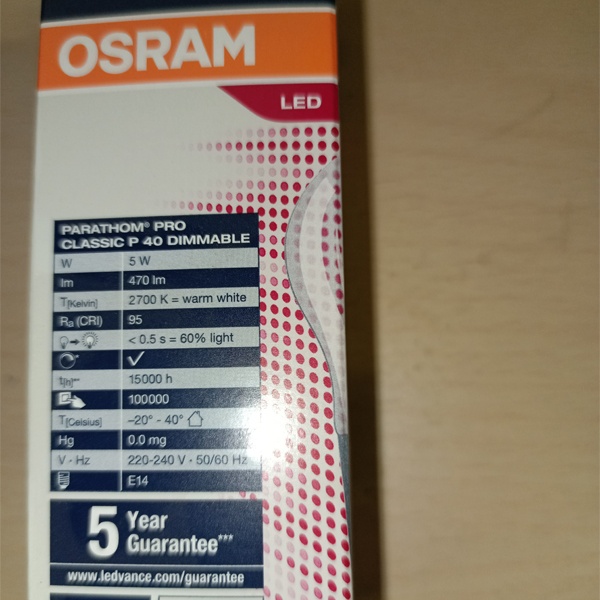 Диммируемая светодиодная лампочка шарик Осрам с цоколем E14, мощностью 5 Ватт, теплый свет