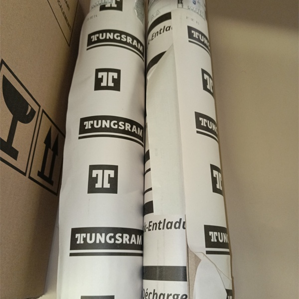 Металлогалогенная лампа Тунгсрам мощностью 1000 Ватт 220V 9.5A 6000K 85000lm горизонтальной установки с допустимым углом наклона 60°, с цоколем E40.