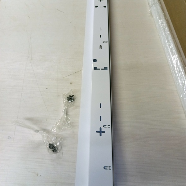 Светильник обезараживатель воздуха на одну лампу ОБН01-01-30-012 для ламп T8 мощностью 30Вт, со встроенным ЭПРА, защита от вируса