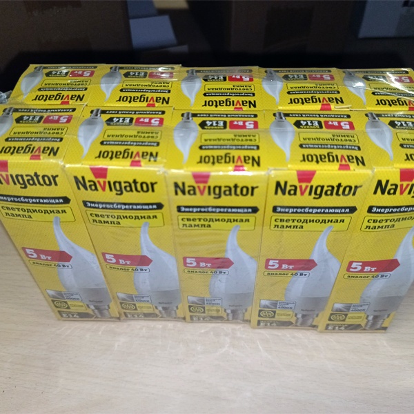 Энергосберегающая LED лампочка свеча на ветру, мощностью 5 Вт, с цоколем E14 (миньон), белый свет