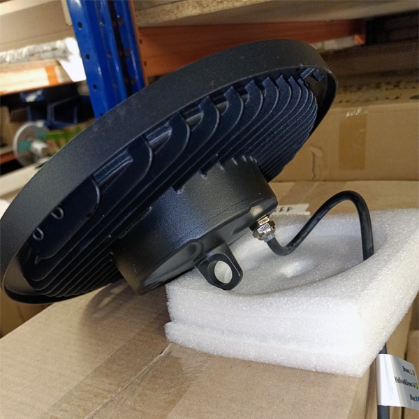 Светильник влагозащищенный промышленный Ферон AL1004, подвесного монтажа, мощностью 150 Ватт, холодный дневной свет