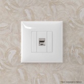 Компьютерная розетка RJ-45 без шторки в стену, кат.6 одинарная экранированная, Avanti, Белое обла