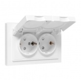 Двойная розетка EKF 2х2P+E 16А с защитными шторками с крышкой с рамкой IP44 Эпика белый