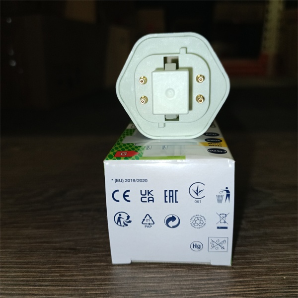 Компактная энергосберегающая лампа КЛЛ мощностью 32 Вт с цоколем GX24q-3 для электронных ПРА (ЭПРА)