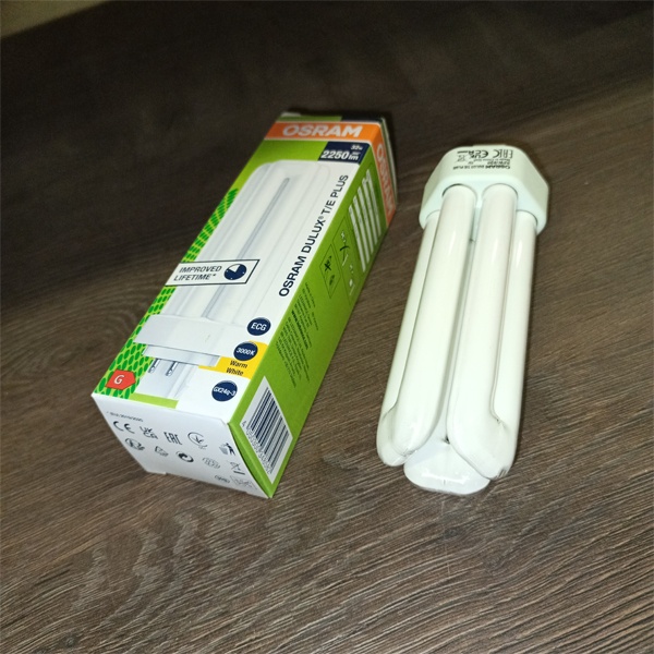 Компактная энергосберегающая лампа КЛЛ мощностью 32 Вт с цоколем GX24q-3 для электронных ПРА (ЭПРА)