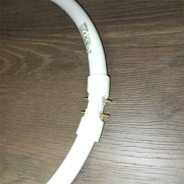 Лампа люминесцентная кольцевая Osram FC T5 (4050300528526) мощностью 40 Ватт с цоколем 2GX13 белого света.