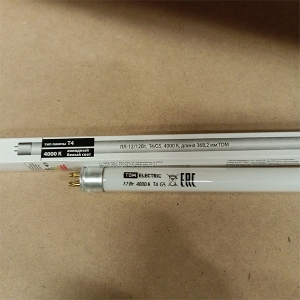 Двухцокольная лампа-трубка люминесцентная ЛЛ Т4 мощностью 12 Вт с цоколем G5 белого (дневного) света для ЭПРА