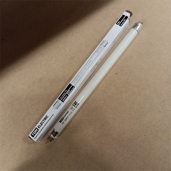 Двухцокольная лампа-трубка люминесцентная ЛЛ Т4 мощностью 6 Вт с цоколем G5 холодного света для ЭПРА