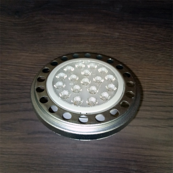 Энергосберегающая LED лампочка, акцентного освещения, мощностью 18 Ватт, с цоколем GU53 на 12 Вольт белого света.